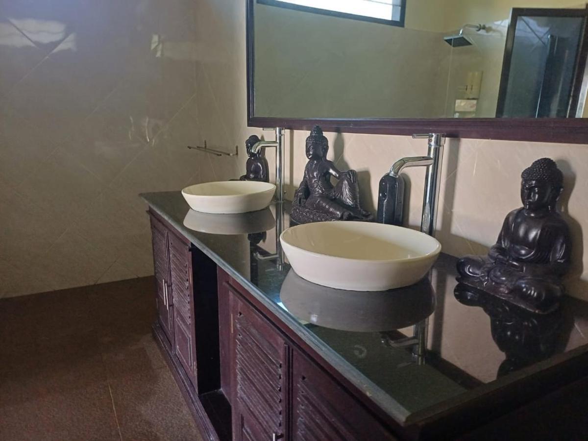 Melaya Beach Resort Room Double Penginuman Exteriör bild